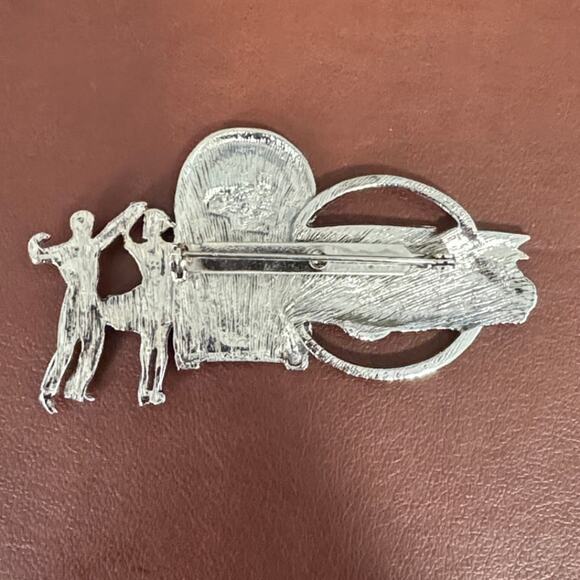 Vintage Jukebox dancers car Brooch Music Pin silver tone nostalgic hat lapel - Picture 2 of 3